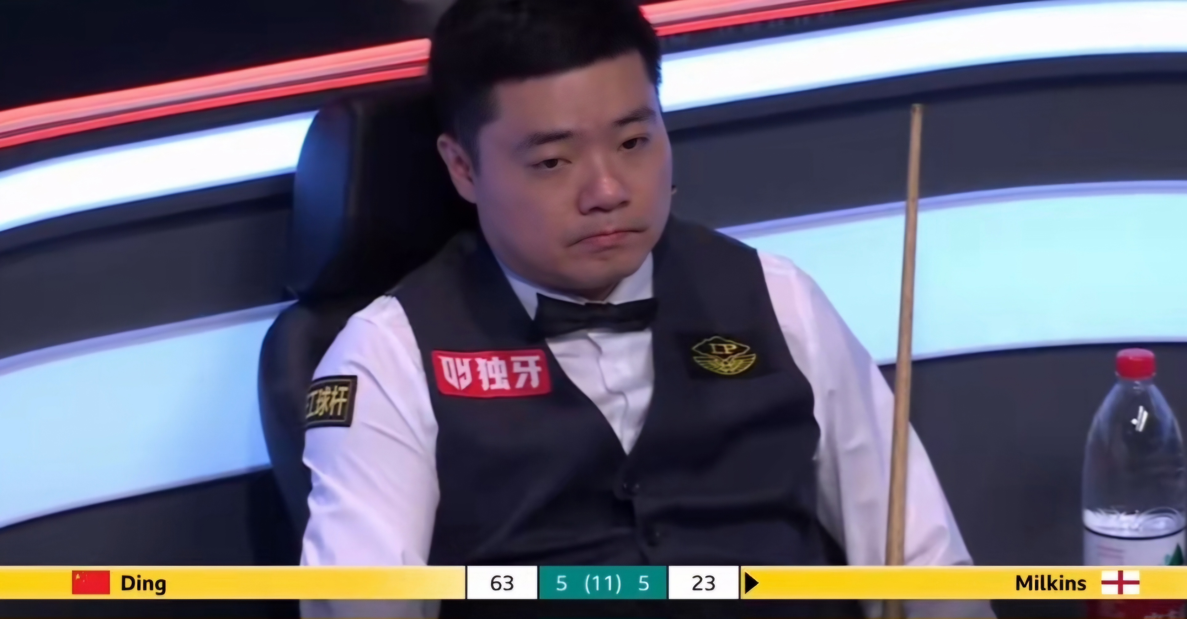 丁俊晖强势横扫羽毛球队晋级半决赛，状态火热！